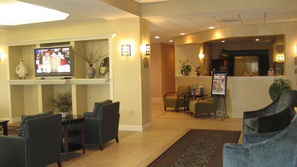 Holiday Inn Express Hotel & Suites Clearwater Us 19 North By Ihg Dalaman gambar