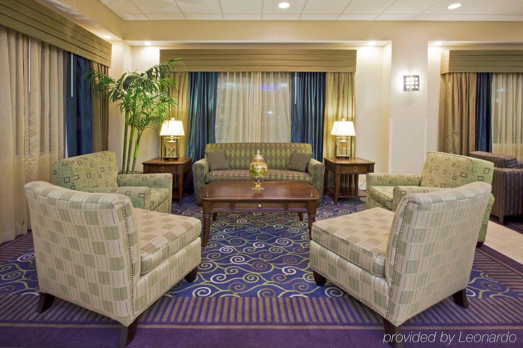 Holiday Inn Express Hotel & Suites Clearwater Us 19 North, An Ihg Hotel Luaran gambar